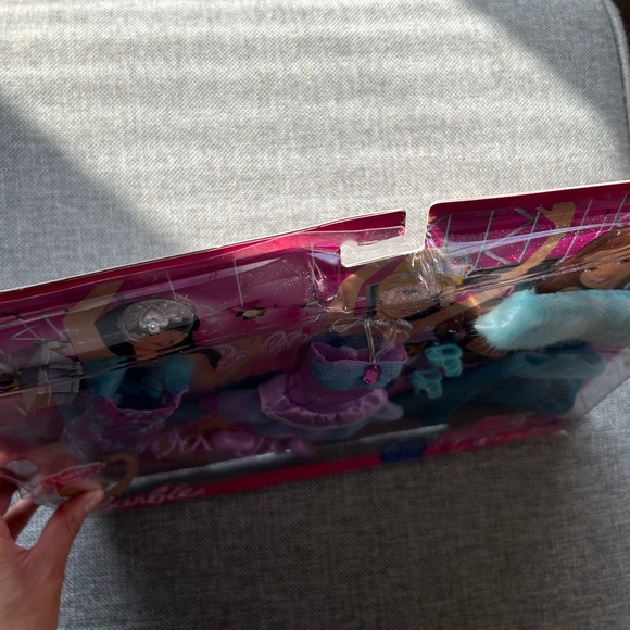 Barbie I can be Dance fashion Pack outfits 2011 - Picture 12 of 12